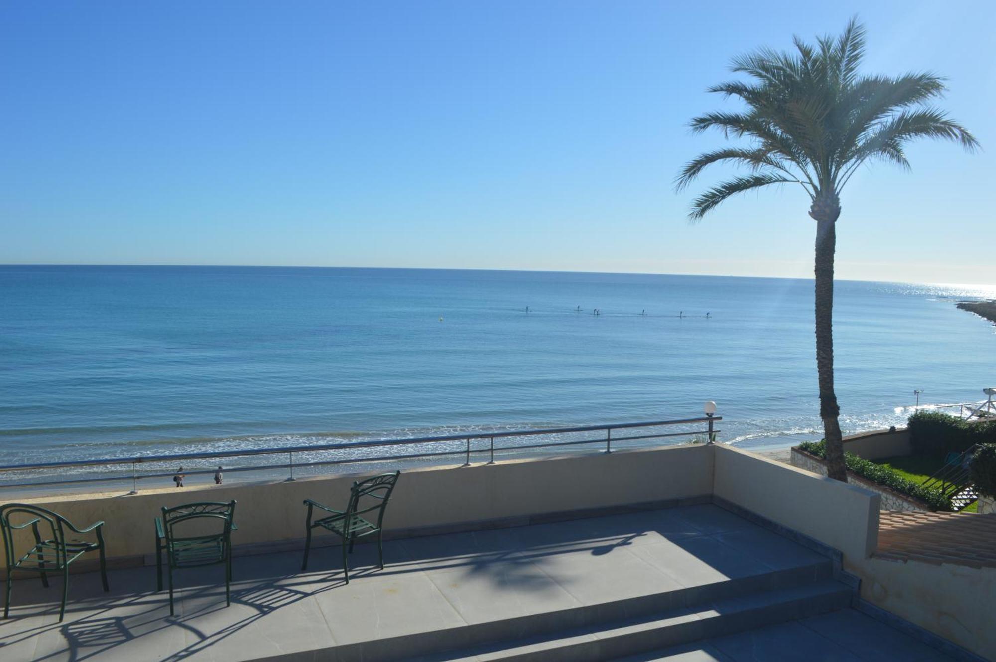 Maravilloso Apartamento Amanecer Cabo A Pie De Playa Y Mar En Chalet Roquetes Alicante Exterior photo