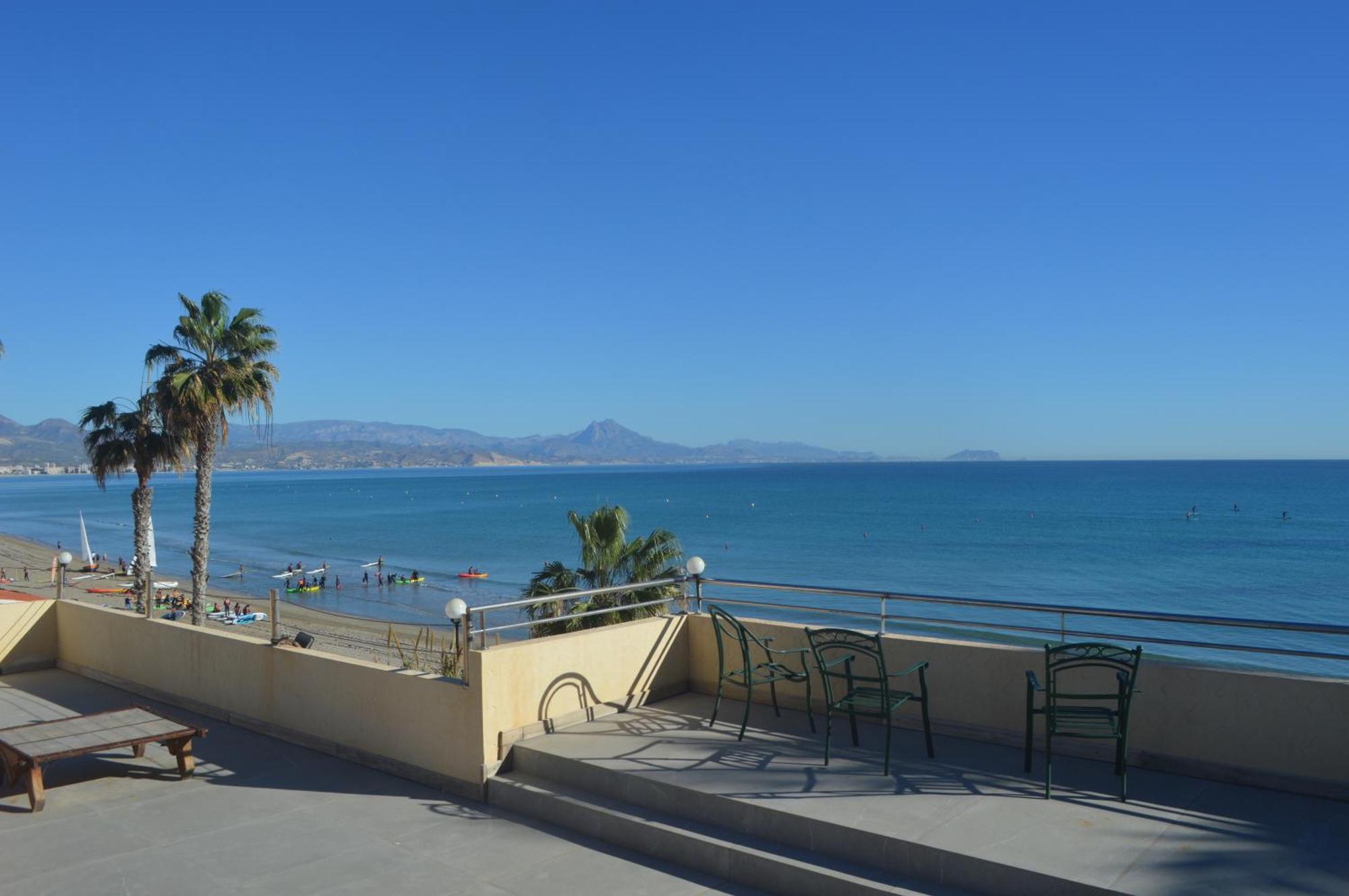 Maravilloso Apartamento Amanecer Cabo A Pie De Playa Y Mar En Chalet Roquetes Alicante Exterior photo